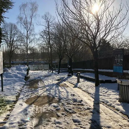 Studette Sur Seine Croissy-sur-Seine